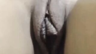 Shaved Mature Cunts Close-Up Amateur Video -2