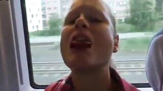 Deutscher Amateur Outdoor Blowjob Dare!