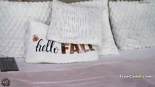 Blonde Babe Fingering Her Wet Dripping Pussy