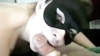 Deep-Throating Brunette Amateur's Blowjob Video -2