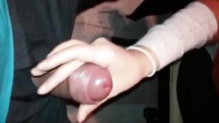 Amateur Cumshot Frenzy