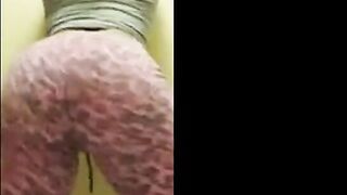 Ebony Babe Farrah's TWERK Cam Show