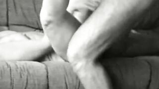 Eine riesige Ladung Sperma auf meine großen deutschen Brustwarzen