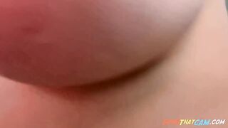 Big-Ass Babe Wants Face-Sitting Orgasm!