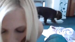 Smoking-Hot Amateur MILF Gives a BJ