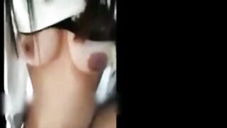 Chinese Amateur Couple's Quickie in Car