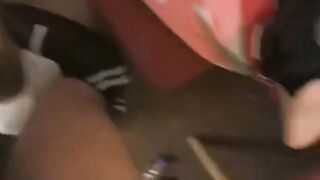 Deutsche Amateur-Babe bekommt trotz Grippe ein Facial