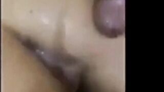 Dansk moden behåret fisse kneppet i trekant