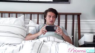 Blake Blossom Helps Stepbro Resist Temptation of Her Juicy Ass & Big tits, Gains His Seed -2