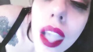 Smoking Latina MILF Masturbates on Webcam